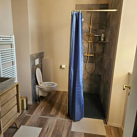 Domaine D'eden - Chateau Les Tourelles * Beaulieu (Haute-Loire)