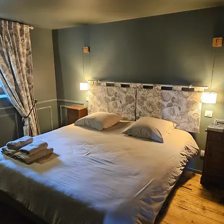 Domaine D'eden - Chateau Les Tourelles * Beaulieu (Haute-Loire)