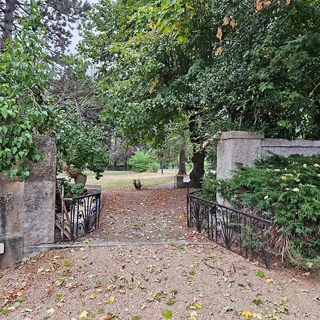 Domaine D'eden - Chateau Les Tourelles